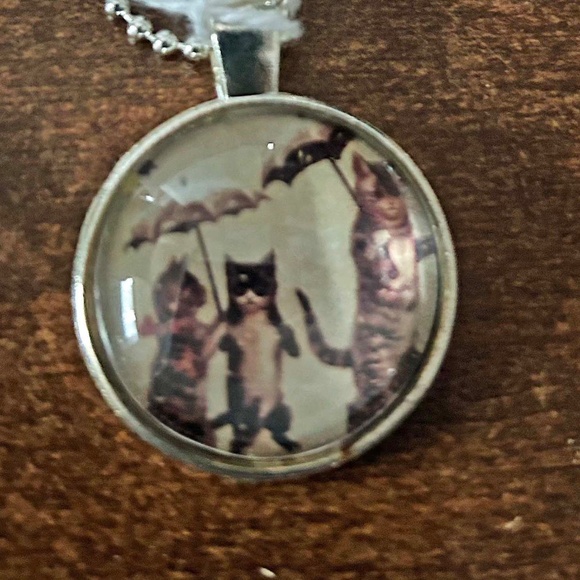 CATS & UMBRELLA PENDANT NECKLACE,, HANDMADE, GLASS DOME ON METAL, 23 INCH SILVER - Picture 6 of 6